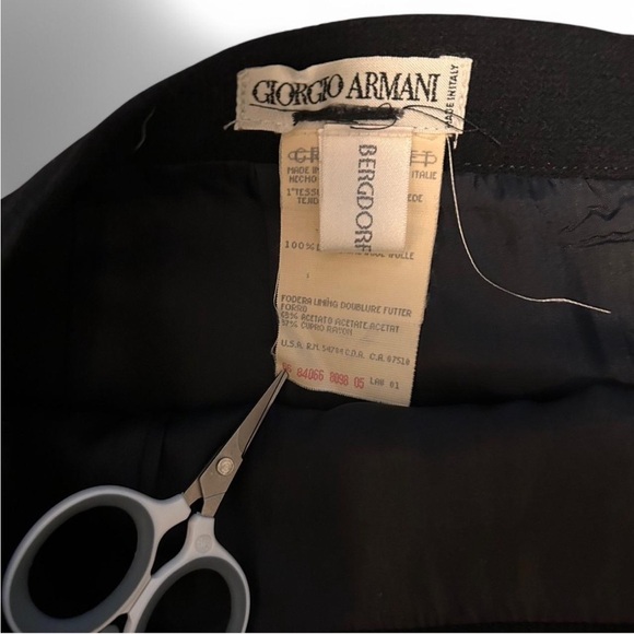 Vintage Giorgio Armani 100% Wool Black Pencil Skirt - Picture 3 of 4